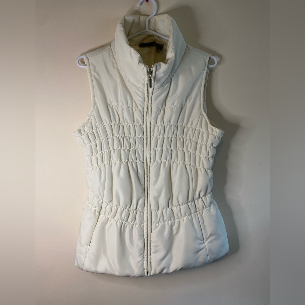 Vintage white puffer vest